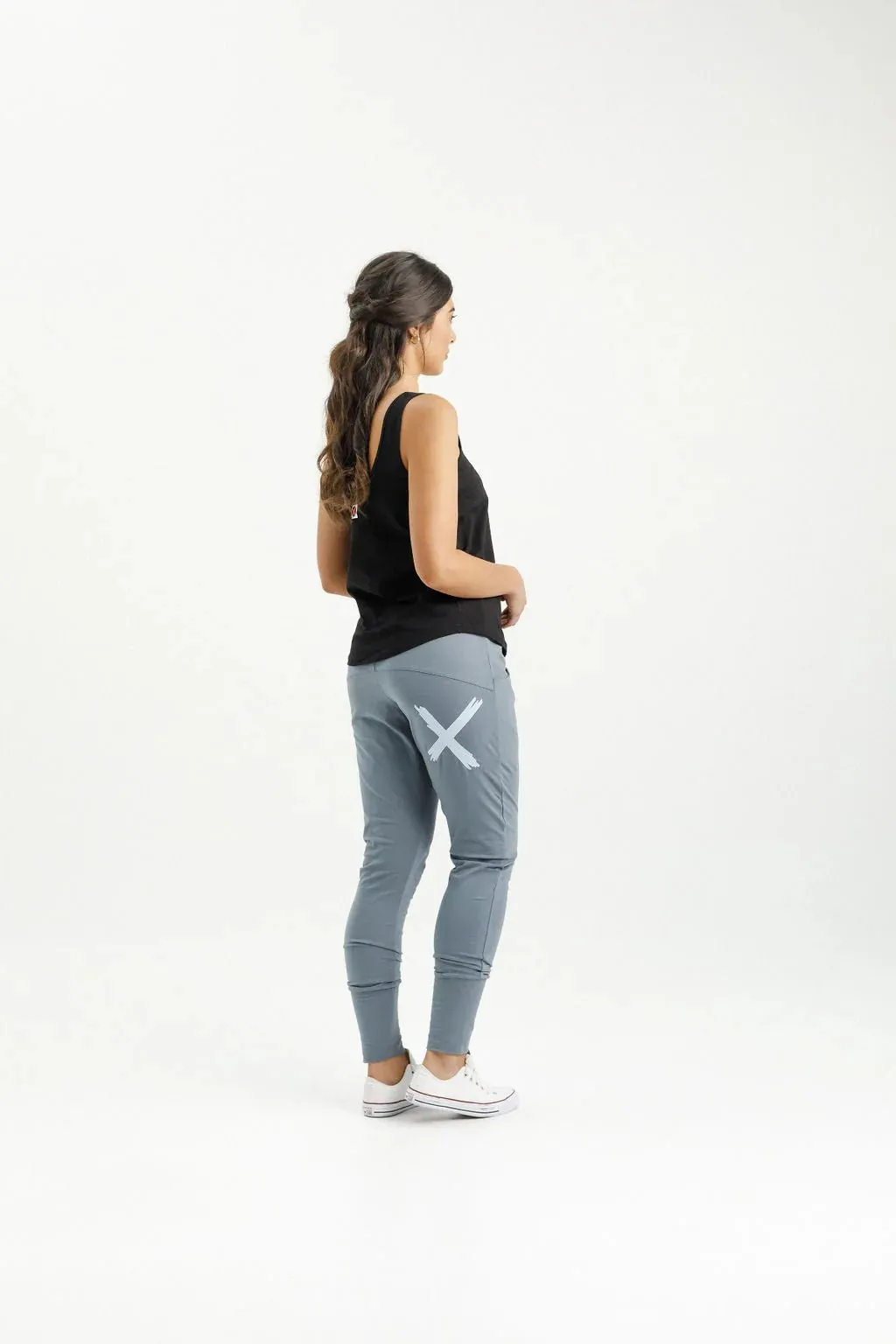 APARTMENT PANTS STORM WITH SKY X